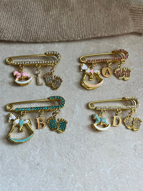 Babybrosche mit Kristallsteinchen