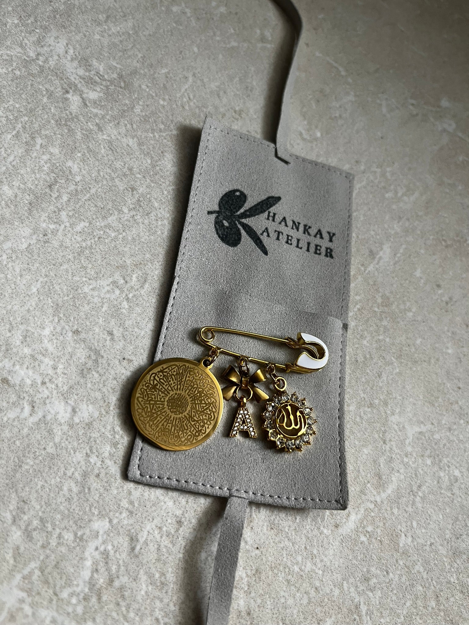 Islamische Babybrosche - Anstecknadel mit Dua