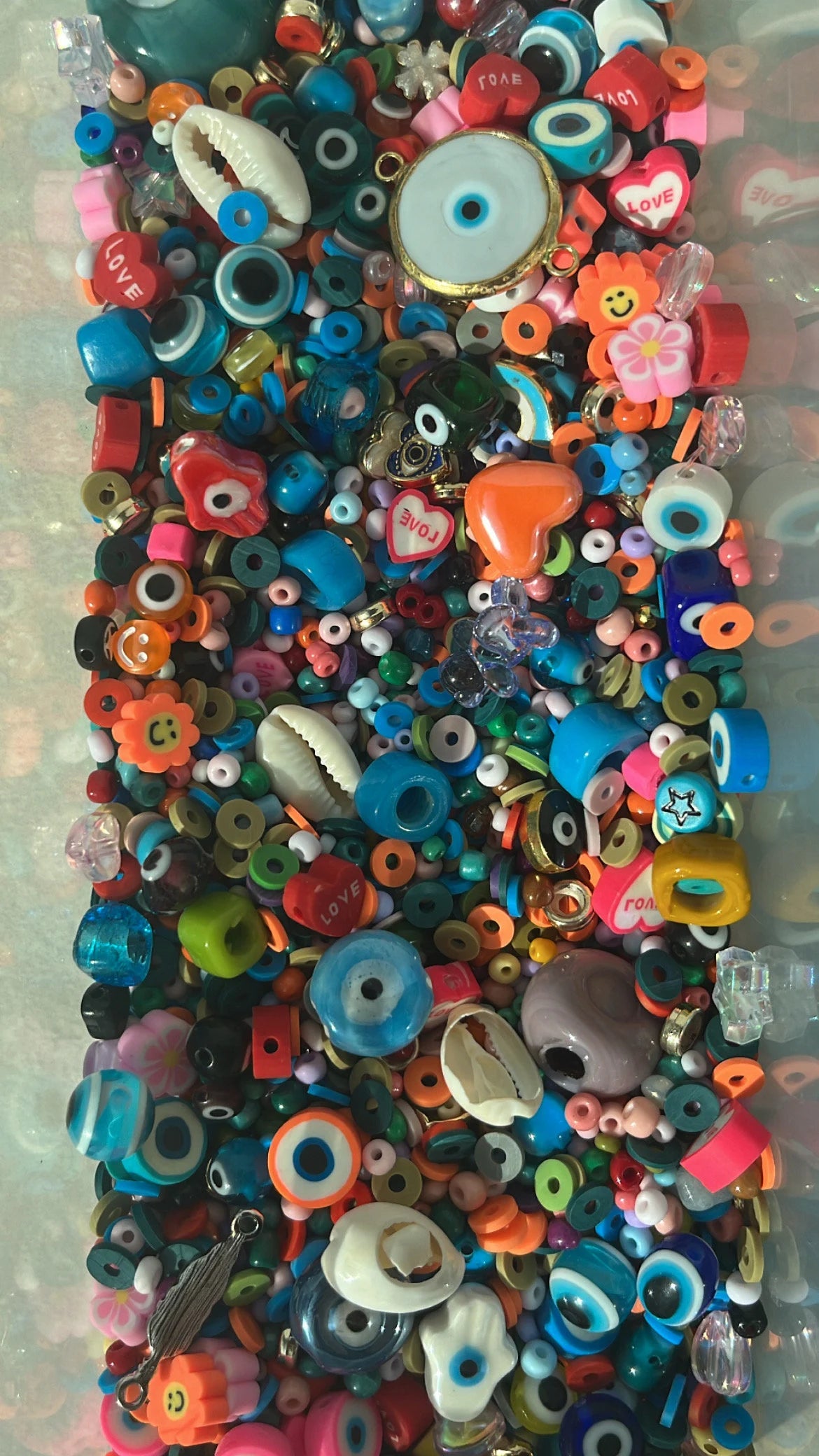 Perlenkonfetti/ Perlenmix/ mit 24K vergoldeten Charms & Anhängern