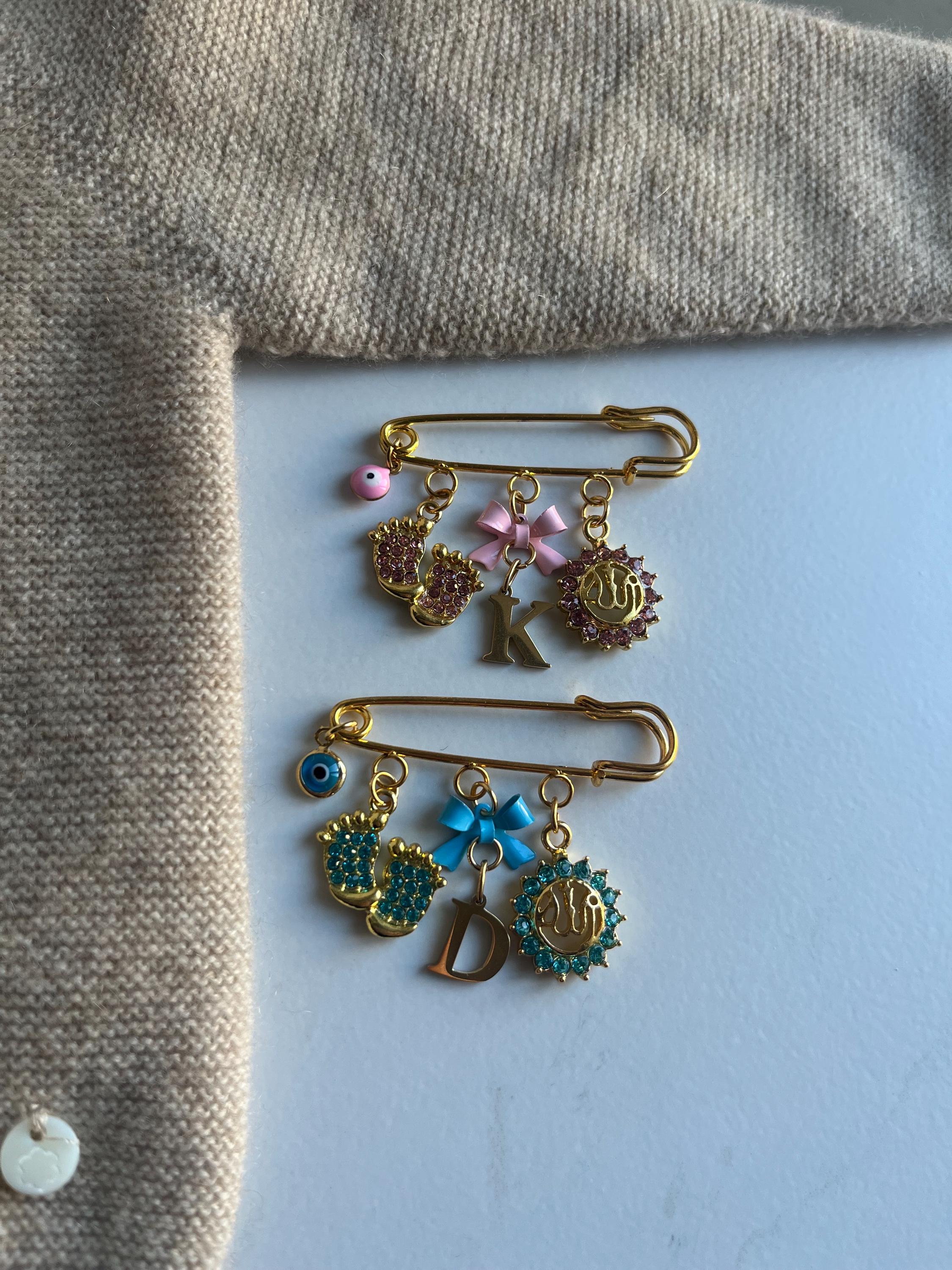 Islamische Babybrosche - Anstecknadel mit Nazar Anhänger