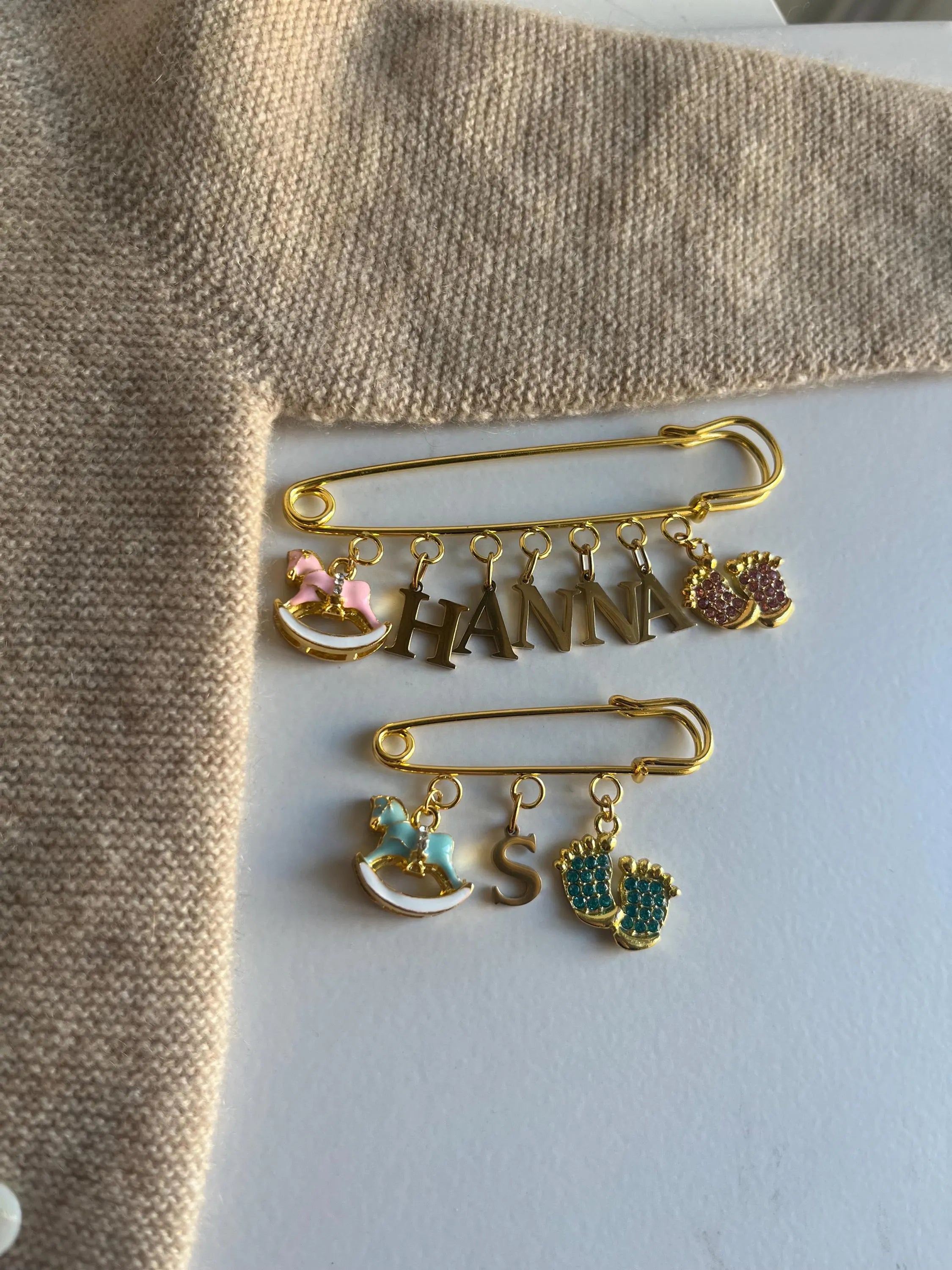 Babybrosche - Anstecknadel / Geschenk zur Geburt