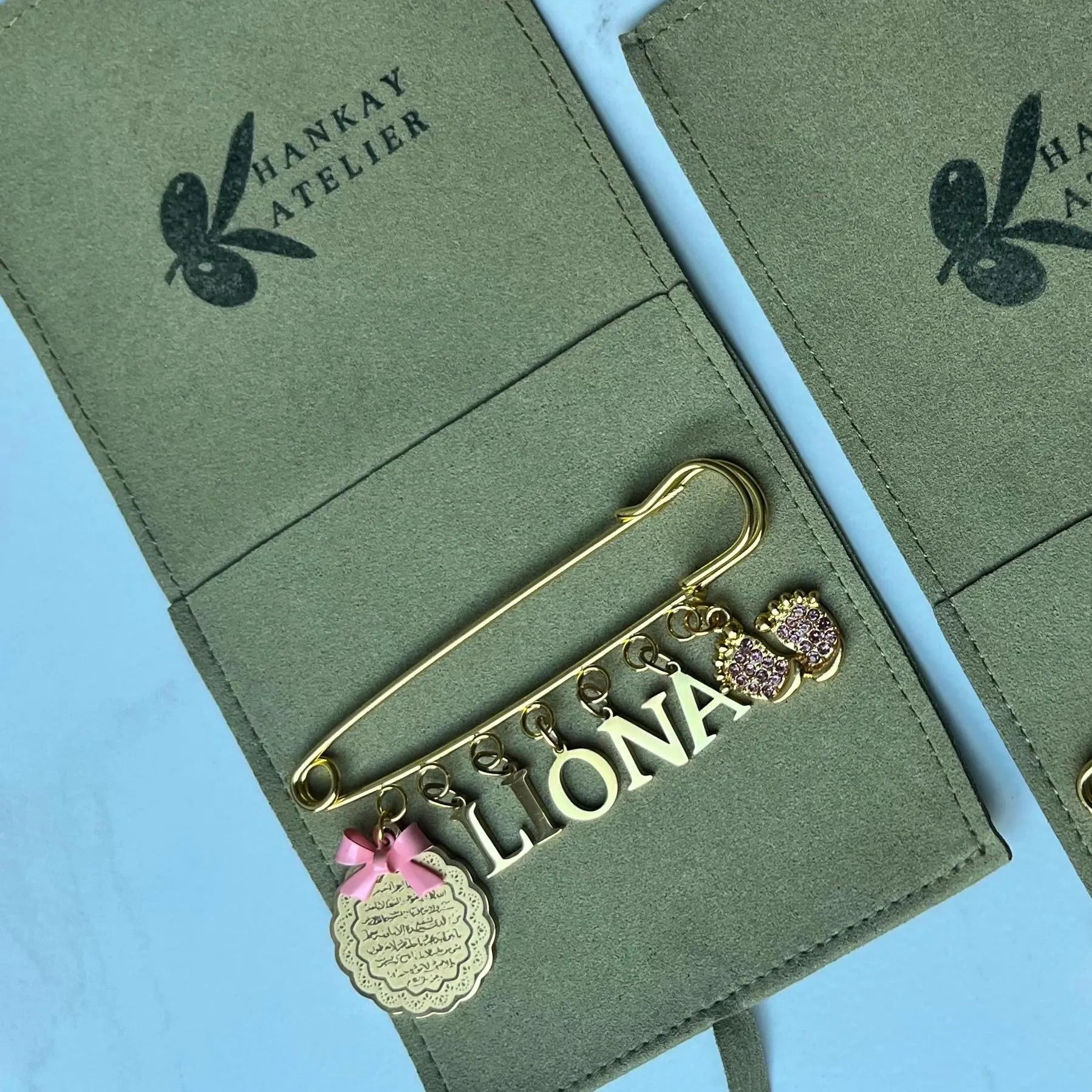 Islamische Babybrosche -  Anstecknadel mit Ayet El-Kursi