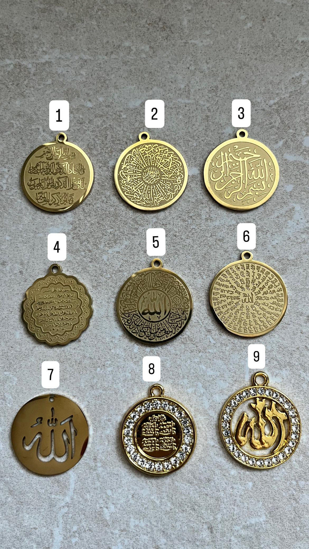 Babybrosche mit Kristallsteinchen